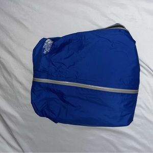 Large blue North Face men sweater